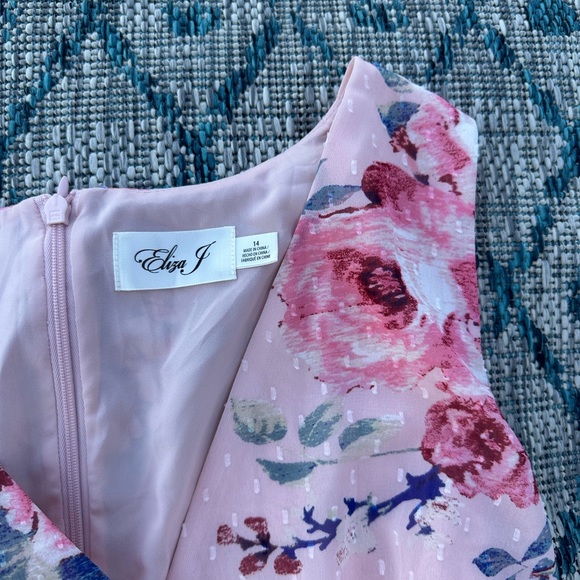 Eliza J Dresses Eliza J Floral Ruched Chiffon Faux Wrap Dress wedding guest - Picture 8 of 8